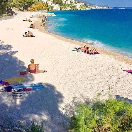 Veluni - - Free Parking アパート