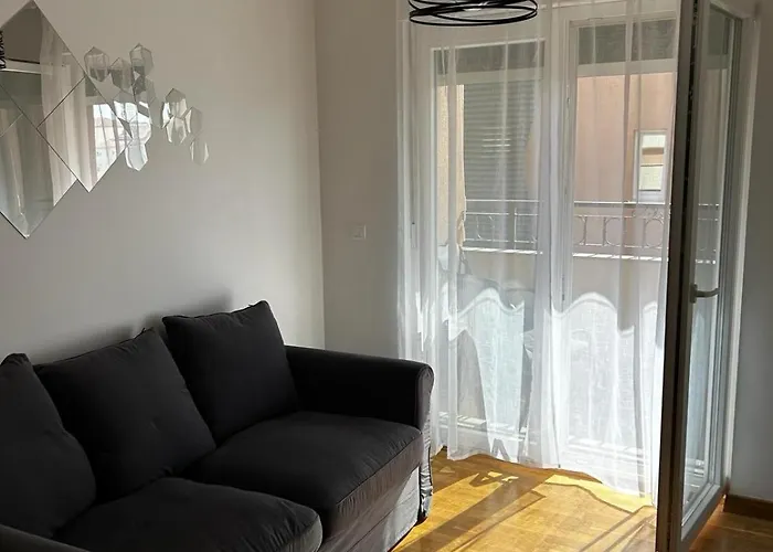 Apartman Veluni - - Free Parking